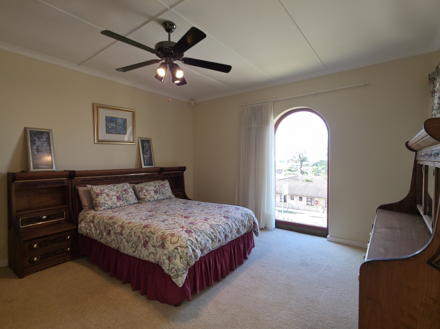 9 Bedroom Property for Sale in Noorsekloof Eastern Cape